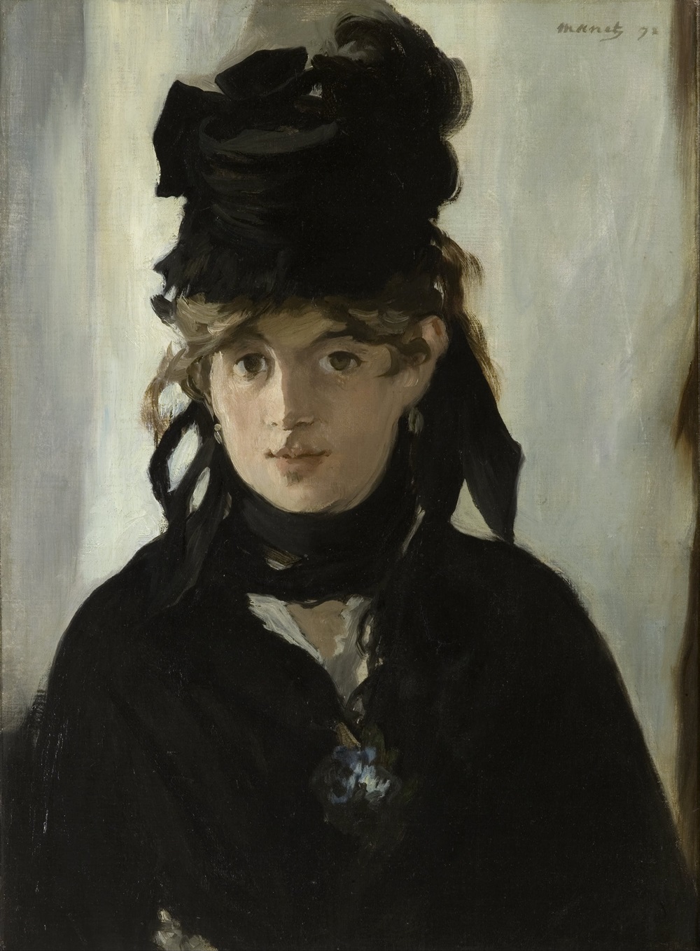 《戴著紫羅蘭的貝絲‧莫莉索》（Berthe Morisot With a Bouquet of Violets），愛德華‧馬內筆下的貝絲‧莫莉索。