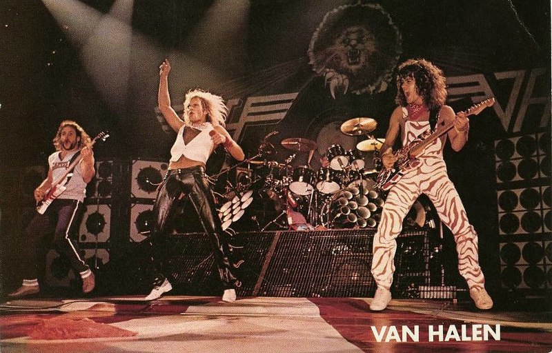 舞台上的Van Halen。