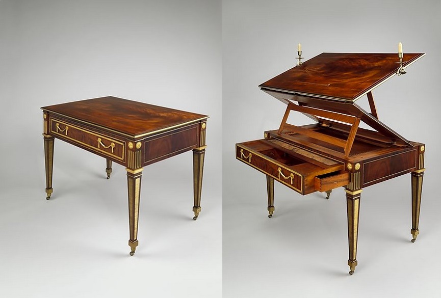 大衛‧倫琴設計的建築師製圖桌，左圖為收起，右圖為全開。