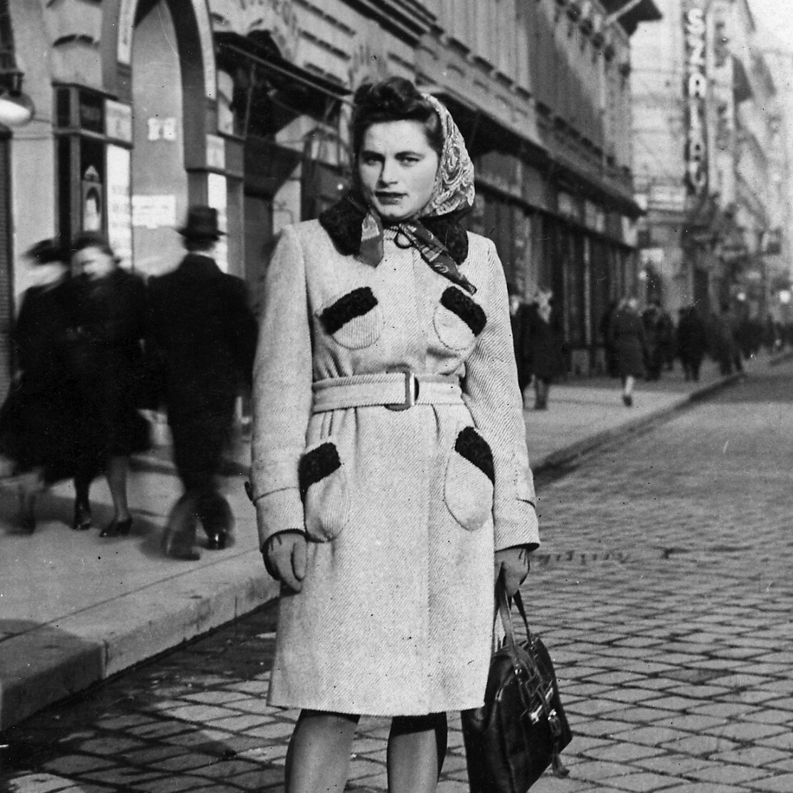二戰期間勇敢的猶太女性反抗者 Renia Kukiełka，1944 年攝於布達佩斯。