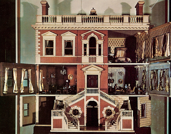 英國製造的「泰特小屋」（Tate Baby House）是娃娃屋的華麗集合體。