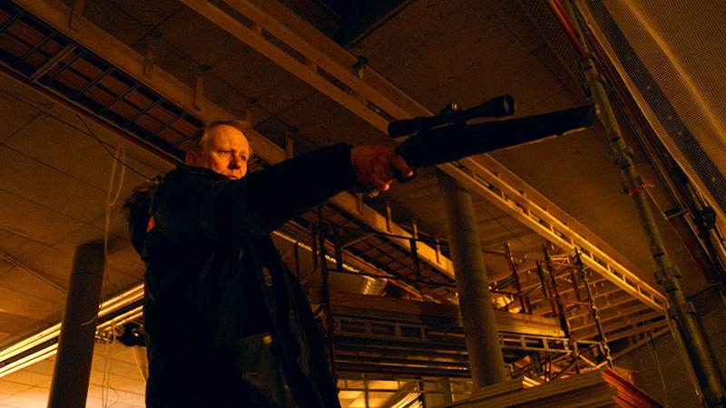 瑞典老牌男星史戴倫史柯斯嘉在本片飾演開無雙復仇的超強老爸。